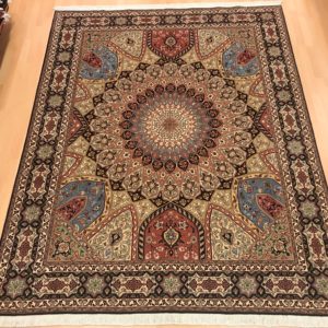11177 Tæbriz Ghom Bad m/silke 260 X 201 Kr. 54.000,-