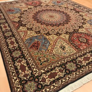 11177 Tæbriz Ghom Bad m/silke 260 X 201 Kr. 54.000,-