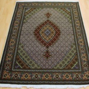 5578-35 Tabriz ms 215 x 150 Kr. 28.000,-