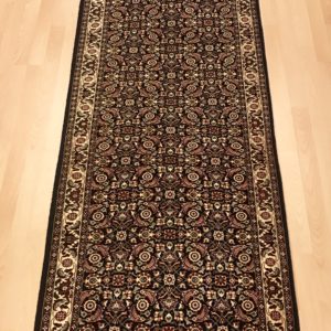 12118 Bidjar m/silke 293 X 78 Kr. 23.500,-