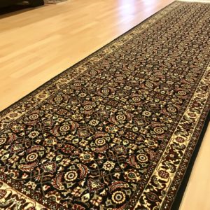 12118 Bidjar m/silke 293 X 78 Kr. 23.500,-