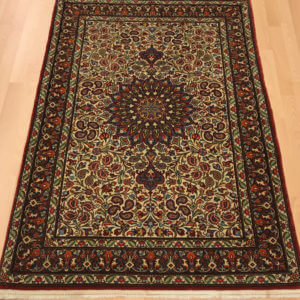 70123 Qum 148 x 102 Kr. 9.800,-