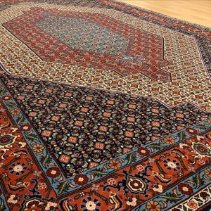 70001 Senneh 235 x 151 Kr. 25.000,-