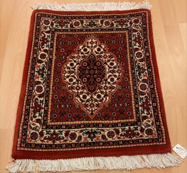Persisk bidjar tæppe foreligger