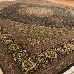 30732 Tæbriz m/silke 260 x 200 Kr. 48.000,-