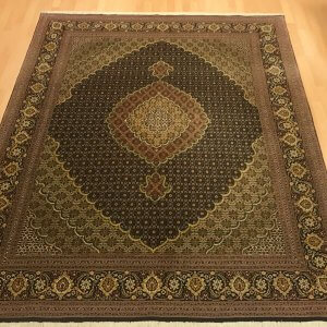 30732 Tæbriz m/silke 260 x 200 Kr. 48.000,-