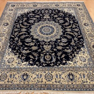 21086 Nain 278 x 230 Kr. 25.000,-