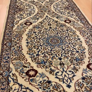 21114 Nain 422 x 77 Kr. 18.500,-