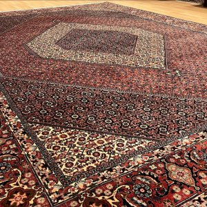 83047 Bidjar 350 x 248 Kr. 58.000,-